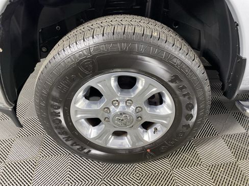 Used 2026 RAM 2500 Big Horn AWD/4WD image 12