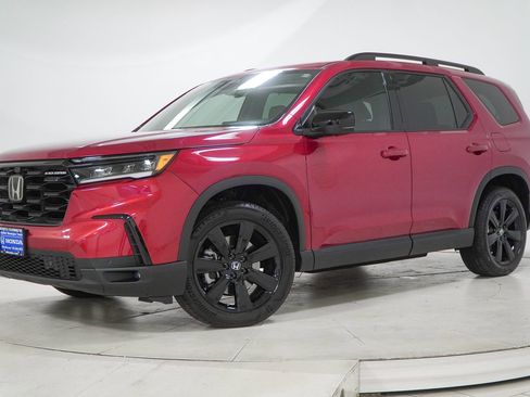 Used 2025 Honda Pilot Black Edition image 1