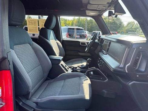 Used 2022 Ford Bronco Outer Banks AWD/4WD image 12