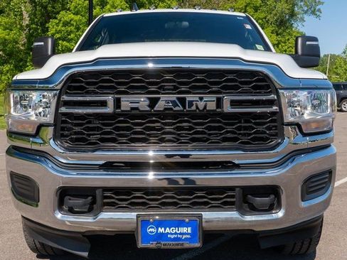 Used 2024 RAM 2500 Tradesman w/ Chrome Appearance Group AWD/4WD image 3