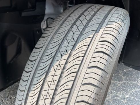 Used 2024 Jeep Compass Limited image 15