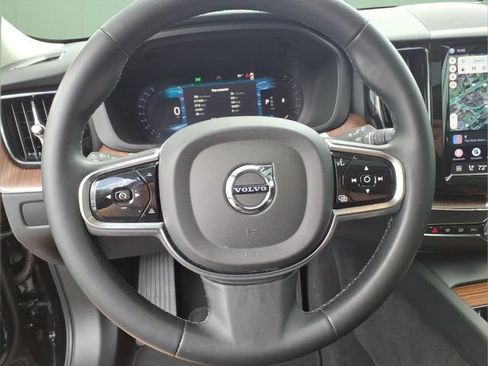 Used 2023 Volvo XC60 B5 Plus w/ Climate Package AWD/4WD image 24