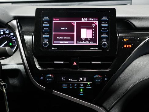 Used 2024 Toyota Camry LE image 13