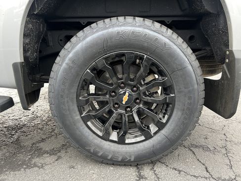 Used 2022 Chevrolet Silverado 1500 LT image 8