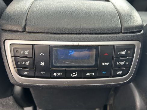 Used 2017 Toyota Highlander Limited Platinum AWD/4WD image 20