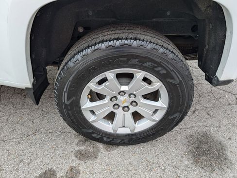 Used 2020 Chevrolet Colorado LT w/ Safety Package image 24