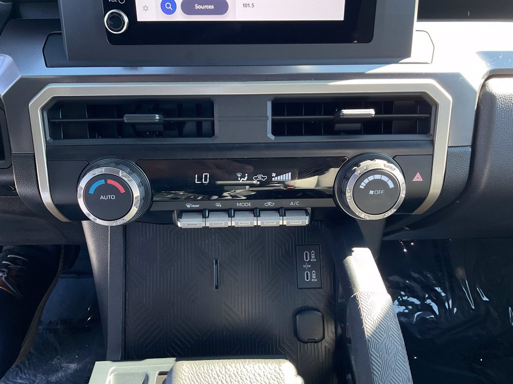 Used 2026 Toyota Tacoma TRD Off-Road AWD/4WD image 19