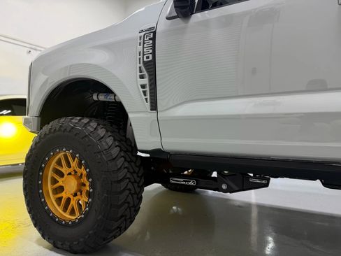 Used 2025 Ford F250 Platinum image 8