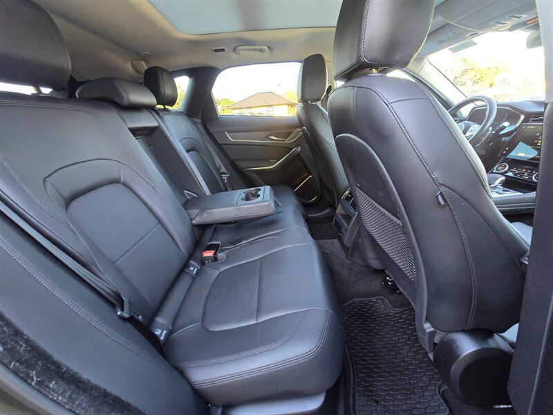 Used 2021 Jaguar F-PACE AWD/4WD image 16