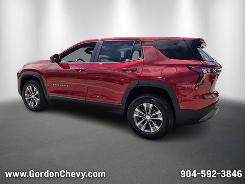 New 2026 Chevrolet Equinox LT w/ Convenience Package II AWD/4WD image 4