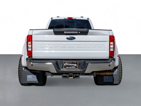 Used 2022 Ford F350 Lariat image 8