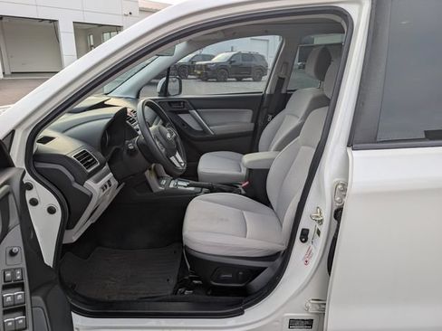 Used 2018 Subaru Forester 2.5i Premium w/ All-Weather Package AWD/4WD image 10