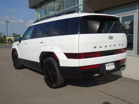 Used 2025 Hyundai Santa Fe Calligraphy image 4
