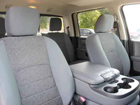 Used 2017 RAM 1500 Big Horn AWD/4WD image 28