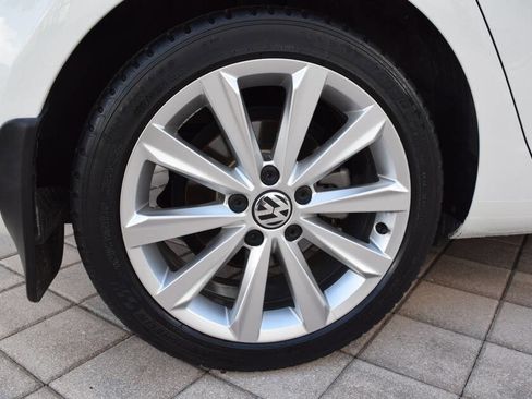 Used 2013 Volkswagen Golf TDI image 87