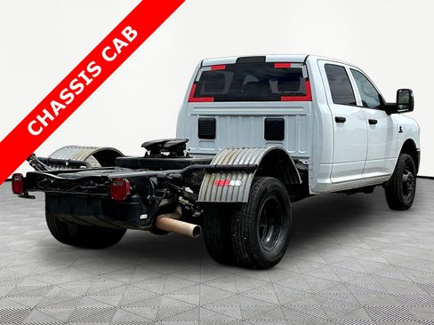 Used 2024 RAM 3500 Tradesman w/ Max Tow Package RWD image 2
