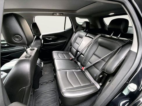 Used 2022 GMC Terrain SLT w/ Infotainment Package II image 22