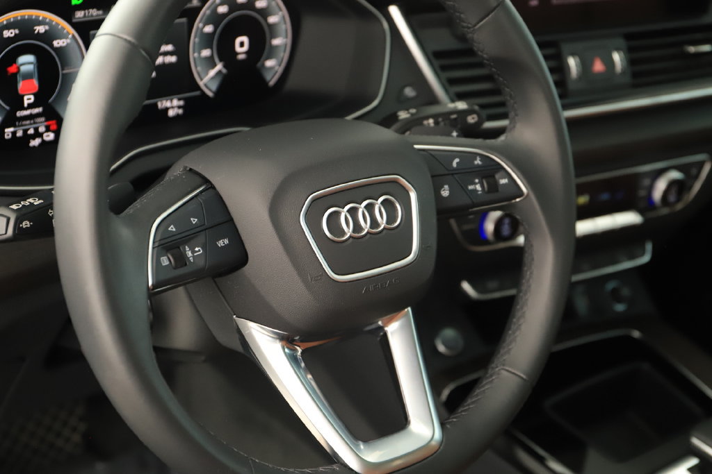 Certified 2024 Audi Q5 e Premium w/ Convenience Package AWD/4WD image 16