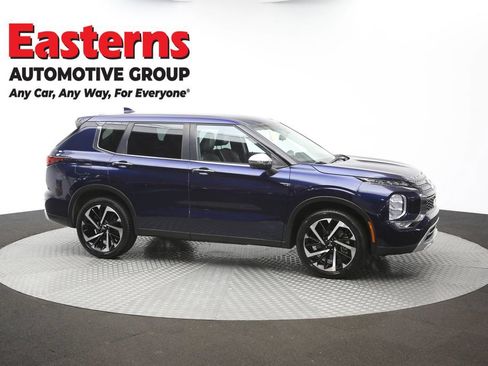 Used 2023 Mitsubishi Outlander SE AWD/4WD image 47