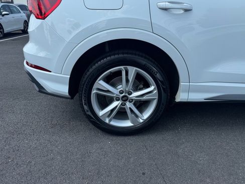 Used 2023 Audi Q3 2.0T Premium Plus AWD/4WD image 23