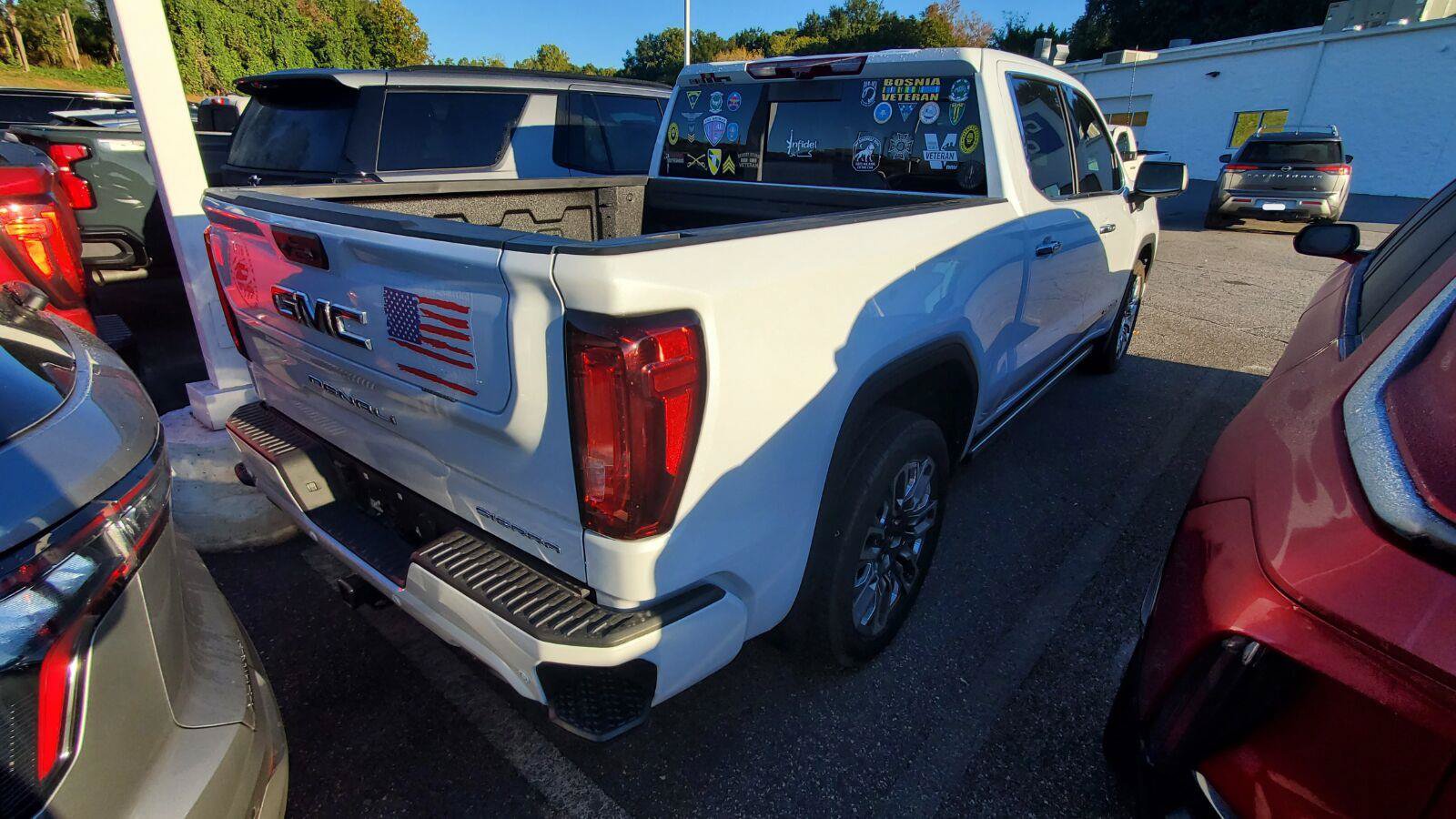 Used 2026 GMC Sierra 1500 Denali Ultimate AWD/4WD image 9