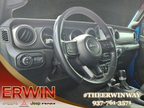 Used 2022 Jeep Gladiator Sport AWD/4WD image 14