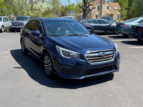 Used 2018 Subaru Legacy 2.5i Premium w/ Popular Package #1 AWD/4WD image 2