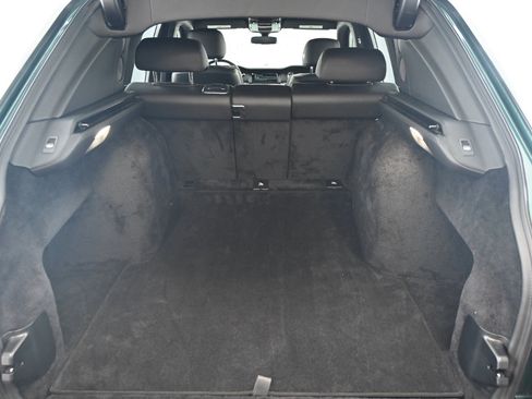 Used 2023 Rolls-Royce Cullinan image 46