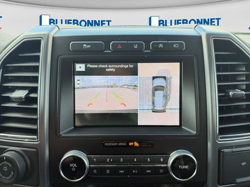 Used 2019 Ford Expedition Platinum RWD image 16