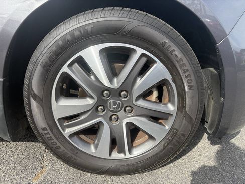 Used 2015 Honda Odyssey Touring image 25