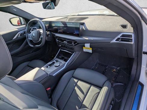 Certified 2025 BMW 430i Coupe w/ Convenience Package RWD image 21
