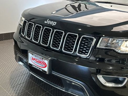 Used 2019 Jeep Grand Cherokee Limited AWD/4WD image 7