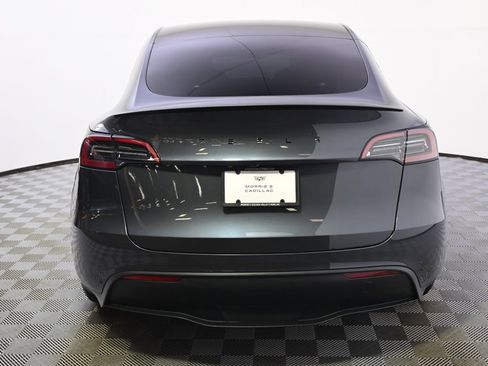 Used 2023 Tesla Model Y Performance image 5
