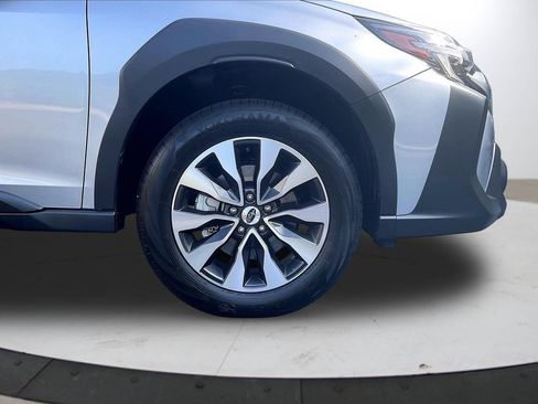 Used 2025 Subaru Outback Limited AWD/4WD image 36