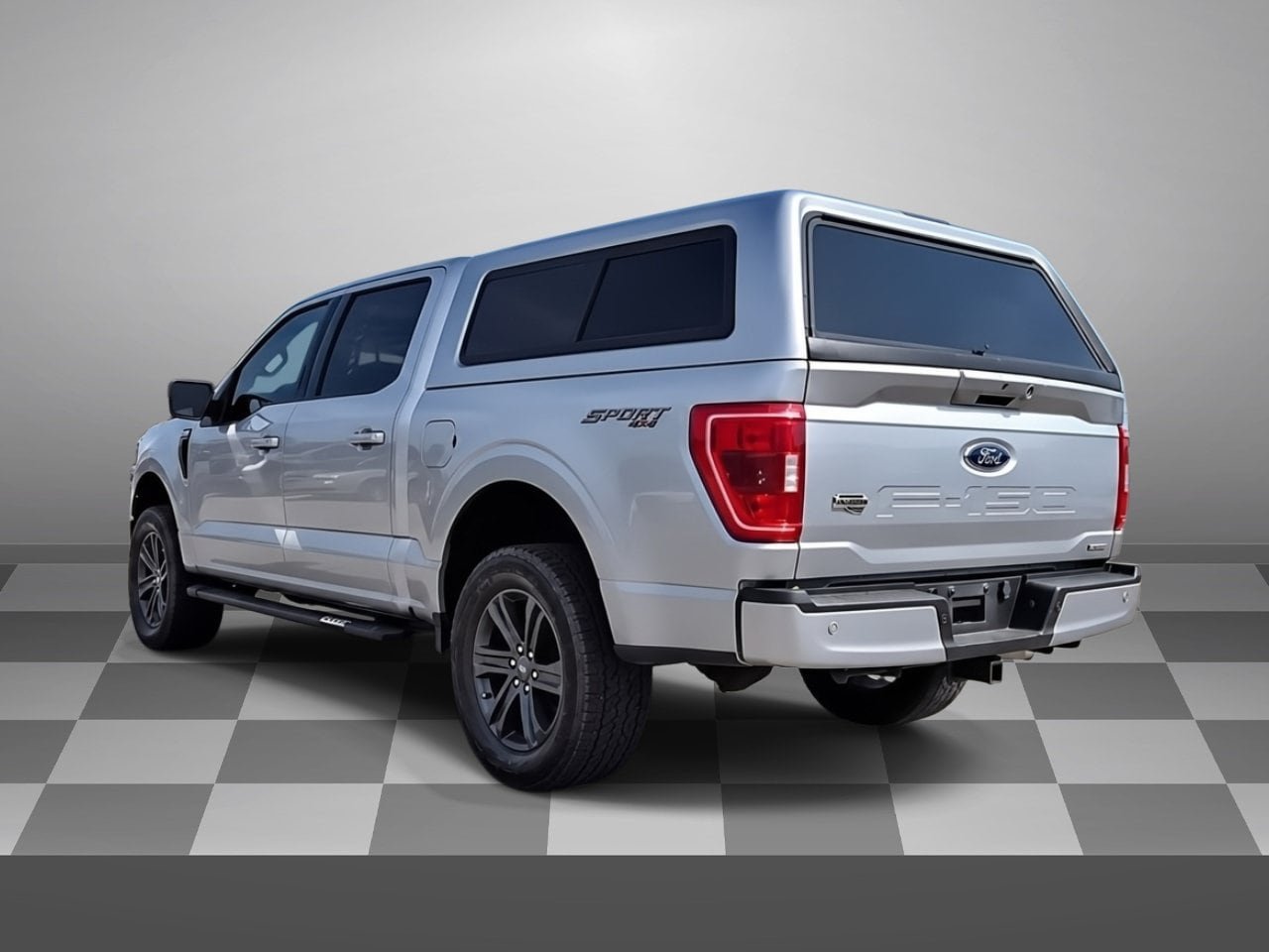 Used 2023 Ford F150 XLT w/ Equipment Group 302A High AWD/4WD image 4