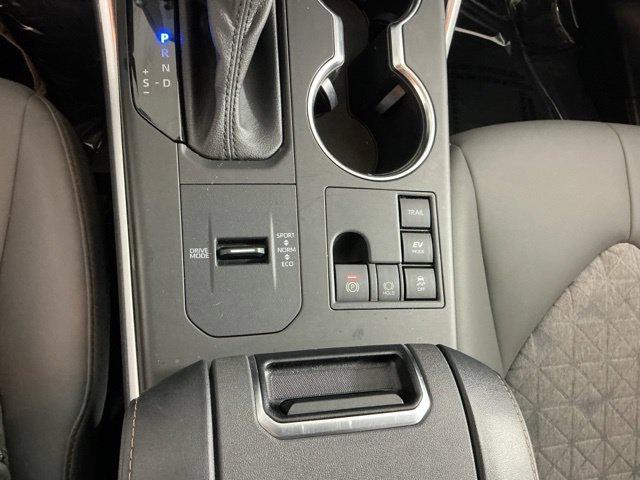 Used 2023 Toyota Highlander Bronze Edition AWD/4WD image 28