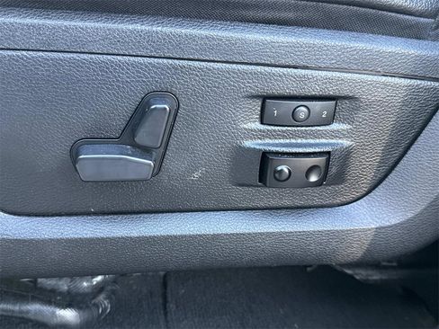 Used 2016 RAM 1500 Laramie image 17