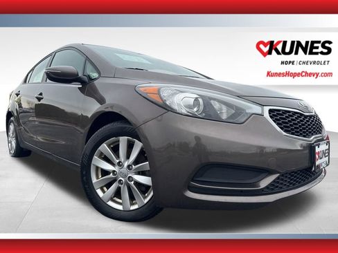 Used 2014 Kia Forte LX w/ Popular Package image 1