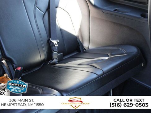 Used 2025 Chrysler Pacifica Select FWD image 27