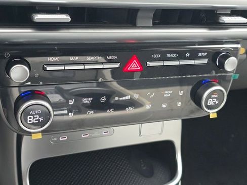 New 2026 Hyundai Ioniq 9 SEL image 26