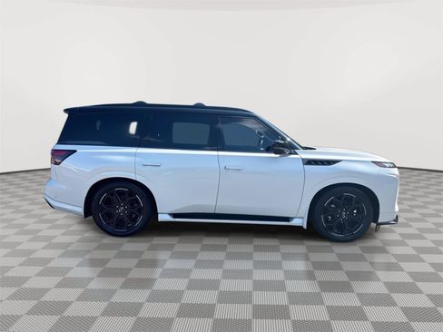 Used 2026 INFINITI QX80 4WD w/ Sport Exterior Package image 5