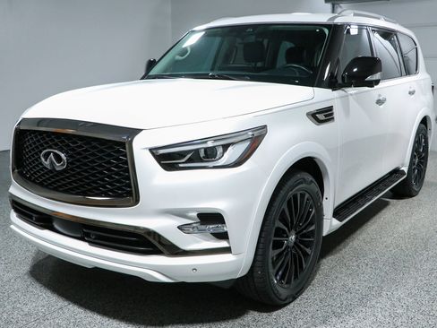 Used 2023 INFINITI QX80 Premium Select w/ All-Season Package AWD/4WD image 36