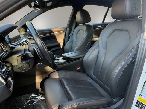 Used 2018 BMW 530i xDrive 530i xDrive Sedan 4D image 14