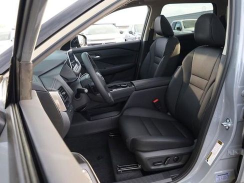 New 2026 Nissan Rogue SV AWD/4WD image 8