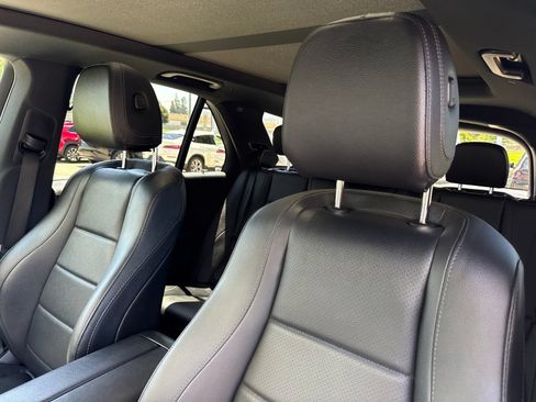 Used 2024 Mercedes-Benz GLE 350 4MATIC image 27