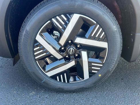 New 2026 Nissan Kicks SV image 9