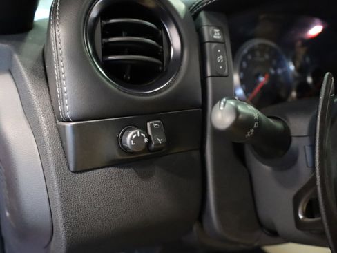 Used 2015 Nissan GT-R Premium image 19