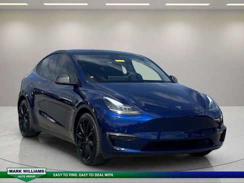 Used 2021 Tesla Model Y Long Range AWD/4WD image 1