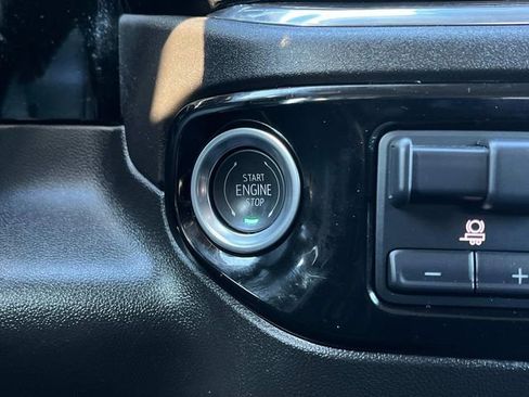 Used 2025 Chevrolet Silverado 1500 LT image 31