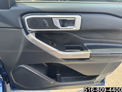 Used 2022 Ford Explorer XLT w/ Equipment Group 202A AWD/4WD image 31